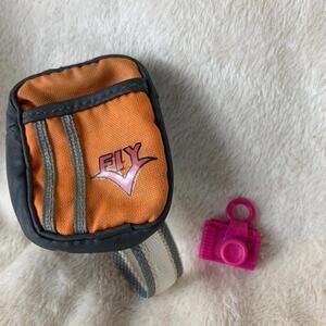 Barbie Doll Backpack Bag Fly Clothes Accessories 2” Tall With Camera​